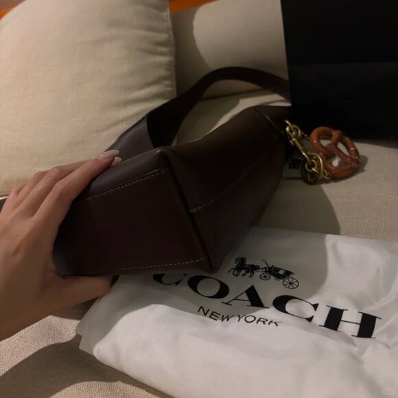 Coach Brooklyn Shoulder Bag 28 – BrassMaple NWT with Dust Bag - Picture 4 of 6